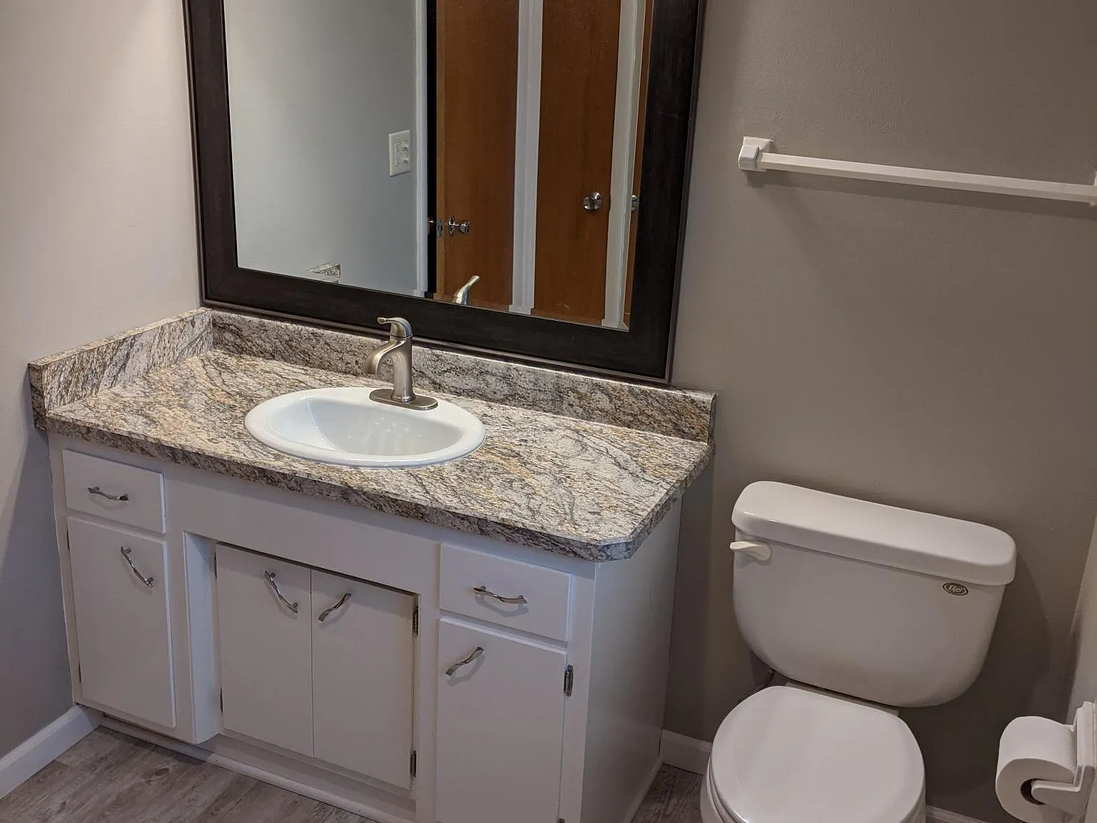 3 bed, 1.5 bath, 1500 sqft, $1,750 — Photo 3