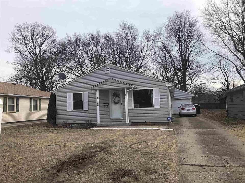 1st image of 2226 E Washington St