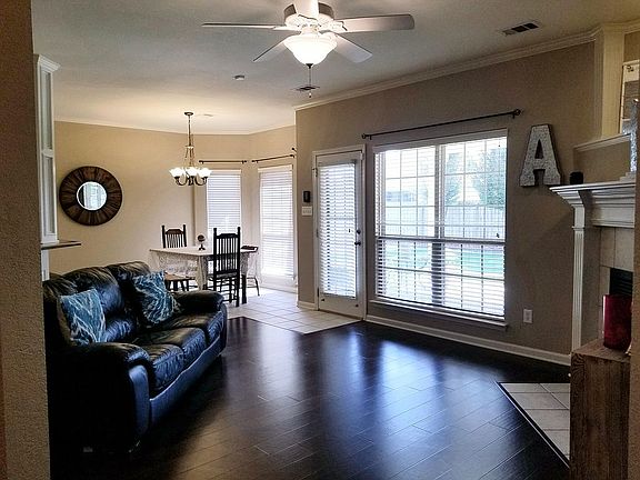 4th image of 3100 Greenfield Dr