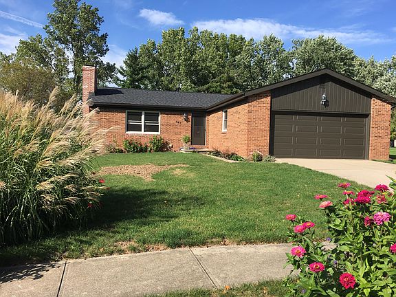 2nd image of 548 Surrey Ln