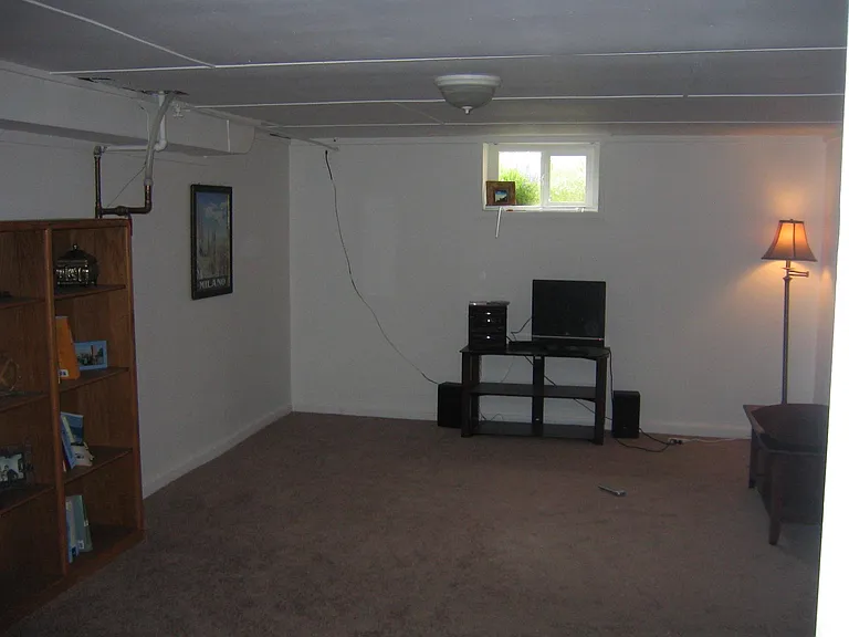 1423 S Clarkson St — Photo 8