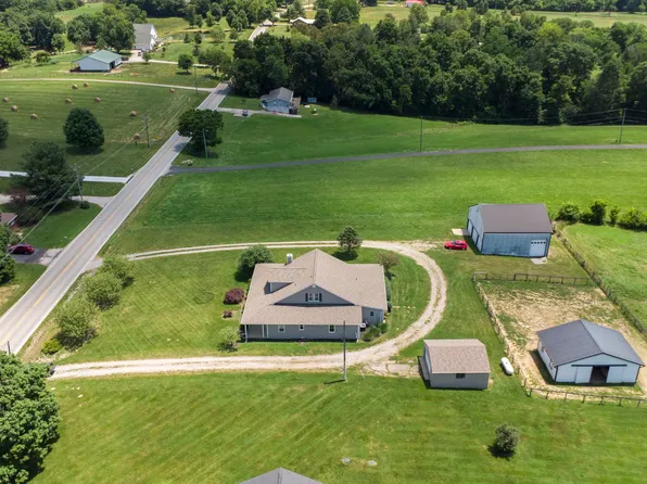 513 Bracht Piner Rd, Crittenden, KY 41030