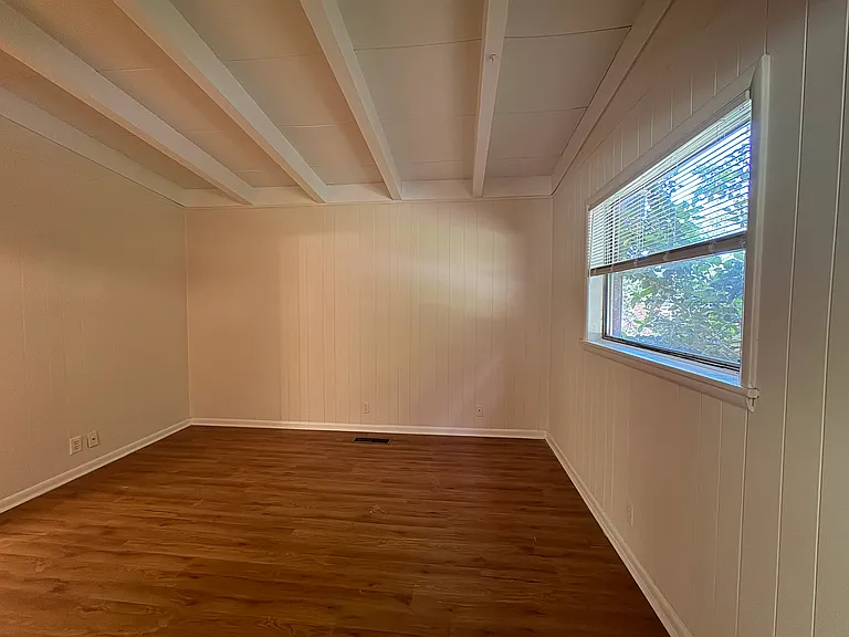 3930 Montclair Rd — Photo 25