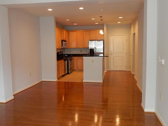 5th image of 2655 Prosperity Ave APT 312