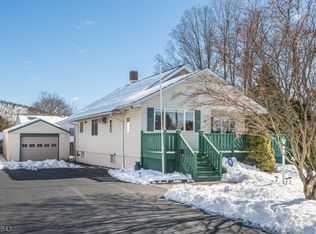 5 School Plz, Franklin, NJ 07416