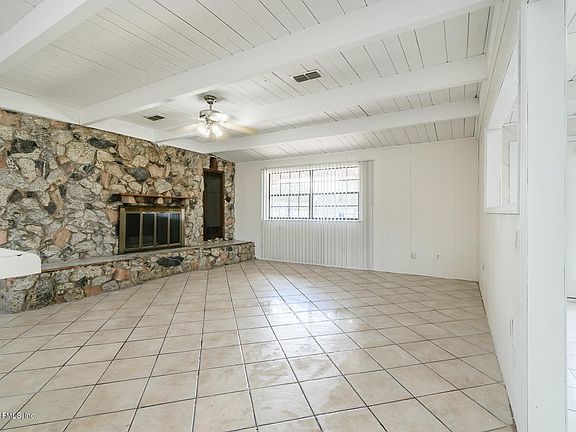 5th image of 5675 Akra Ave