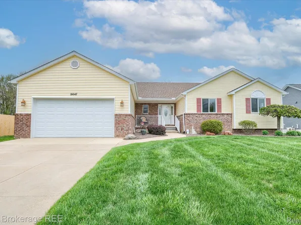 10047 Fox Run Dr, Davison, MI 48423
