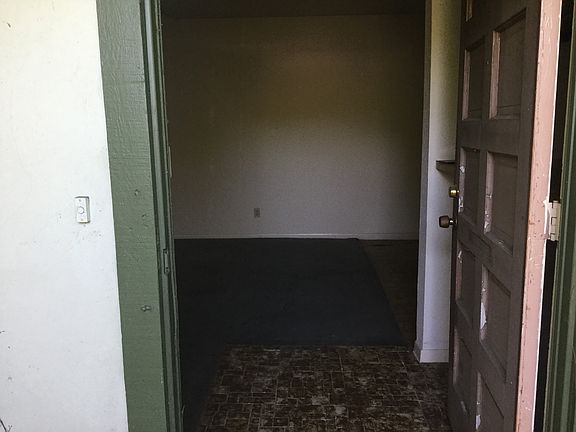 3rd image of 5734 Easthampton Dr Unit A