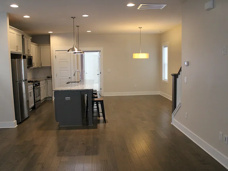 1521 Rhodeschool Dr — Photo 2