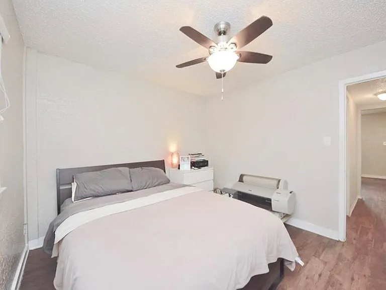 2401 Manor Rd #132A — Photo 6