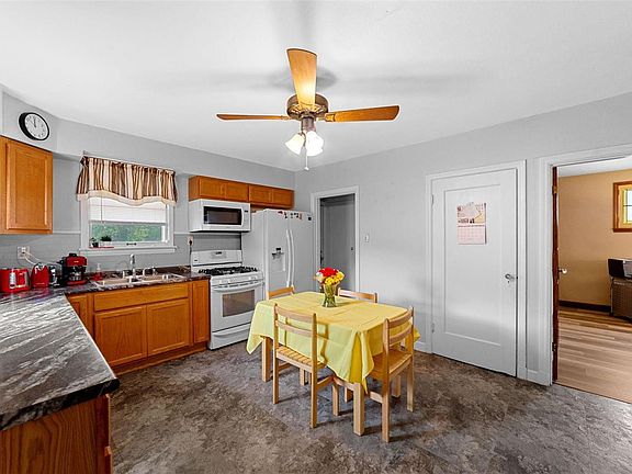 4th image of 25 La Sierra Dr