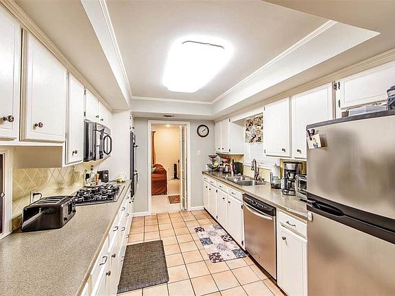 4th image of 601 Corpus Christi Dr