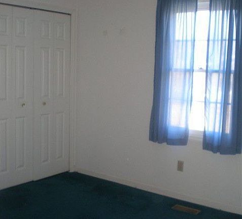 4th image of 8853 Chapman Cir
