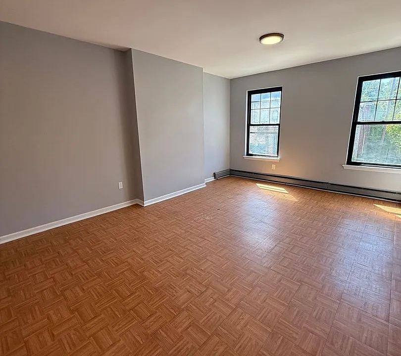31 Lander St.