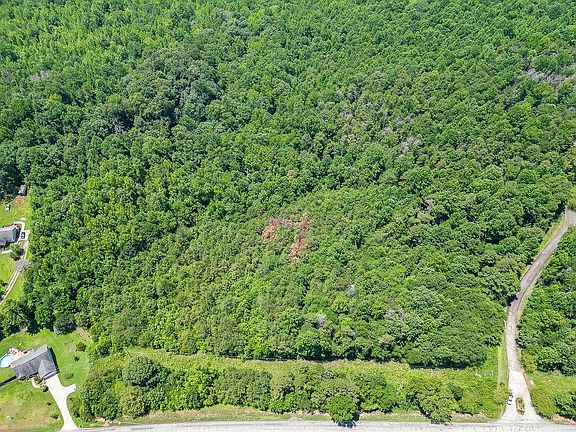 2nd image of 5821 Highway 320