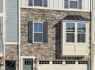956 Channing Park Cir, Cary, NC 27519