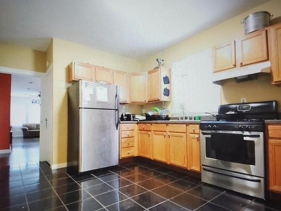 1st image of 4412 W Cortez St #1