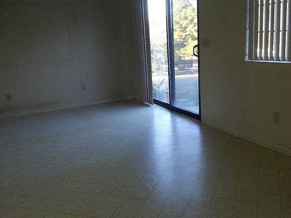 3rd image of 1320 Darcy Ln #A