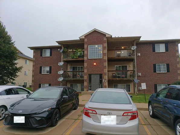 5916 Sutton Pl APT 4, Urbandale, IA 50322