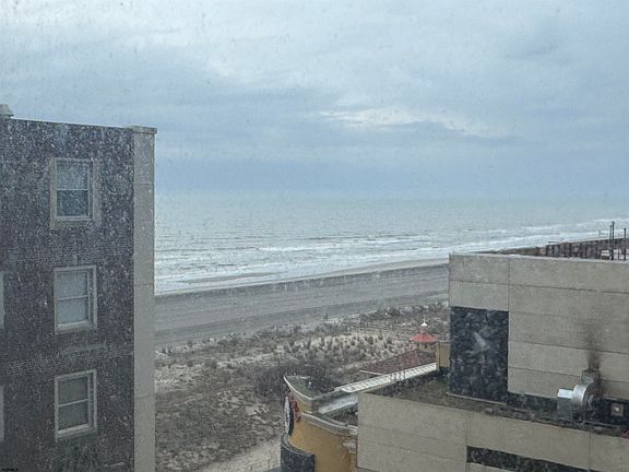 2nd image of 2721 Boardwalk #612