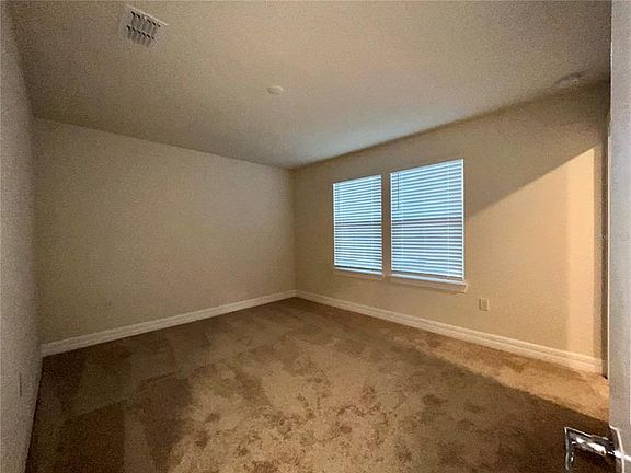 4th image of 4990 Royal Point Ave