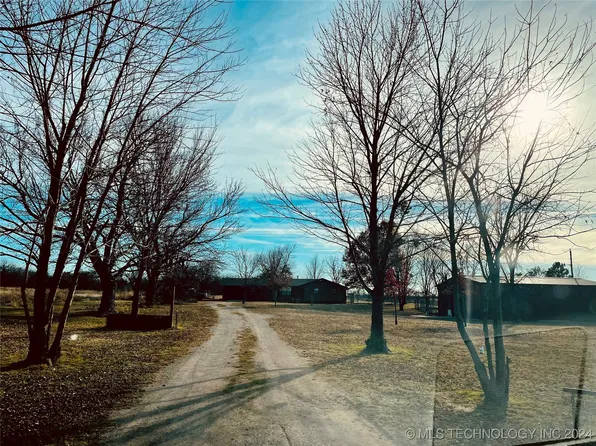 5225 Primrose Ln, Davis, OK 73030