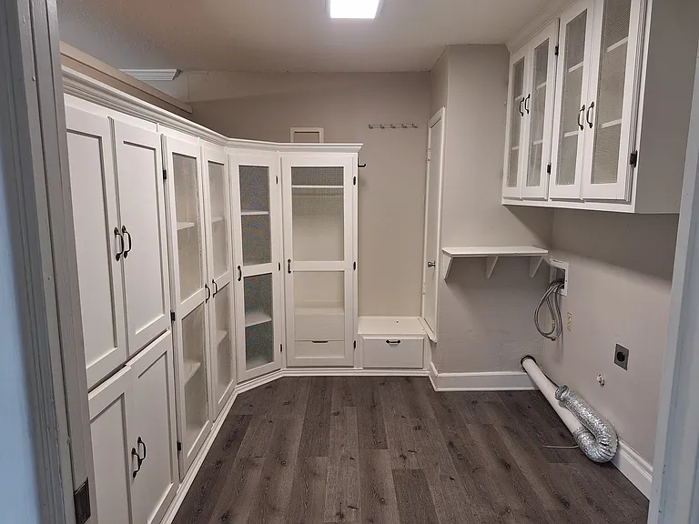 8430 Birchcroft Dr — Photo 22