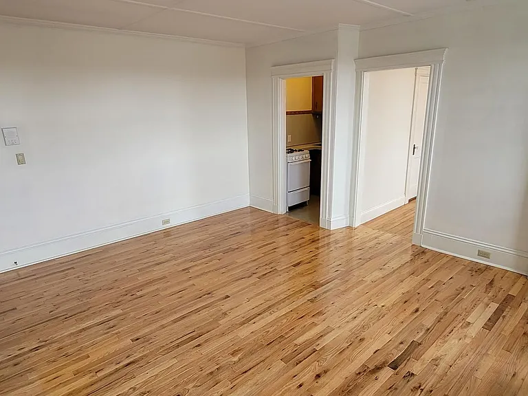 42 N State St #9A — Photo 9