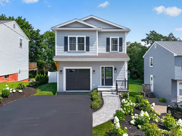 15 Milner St, Waltham, MA 02451