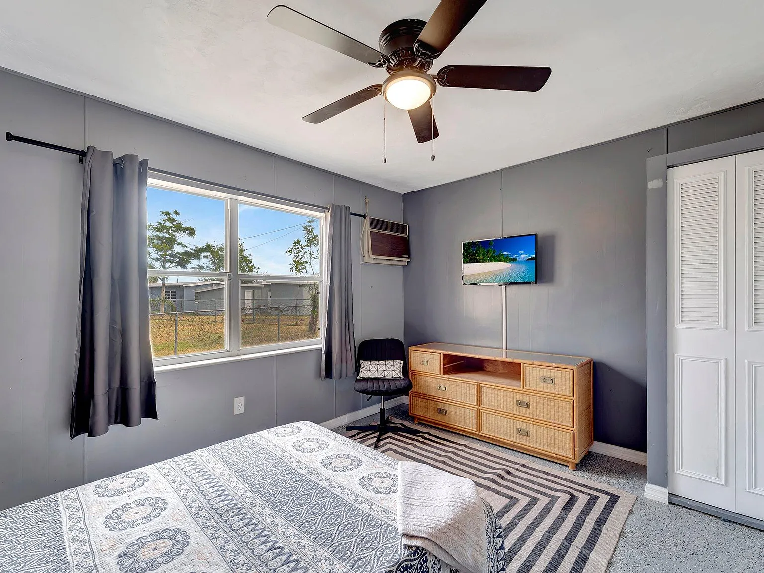 4 bed, 3.0 bath, 2730 sqft, $1,048 — Photo 4
