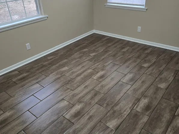 810 S Oak St #810, Jacksonville, AR 72076