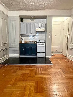 2nd image of 446 Kingston Ave APT B29