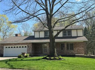 307 Great Oaks Trl, Wadsworth, OH 44281