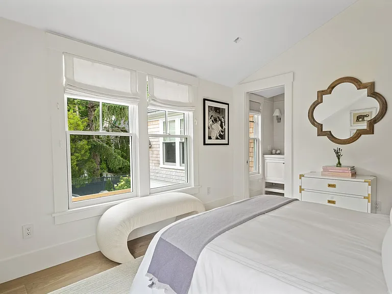 81 Roseneath Ave — Photo 33