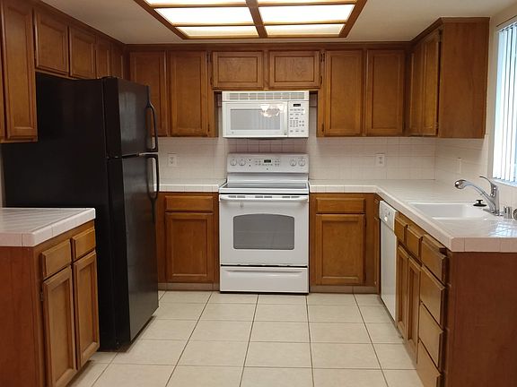2nd image of 8874 N Barton Ave