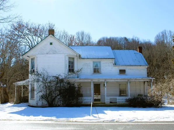 1871 Wheatland Rd, Buchanan, VA 24066