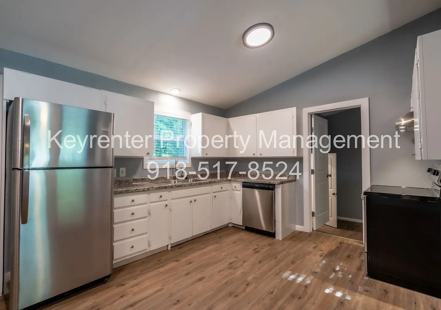 Newly Renovated 3bed 2bath — Photo 1