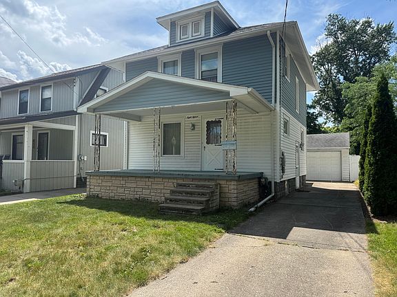 2nd image of 815 N Francis Ave
