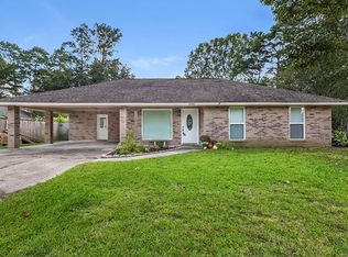 8948 Cedar Springs Ave, Denham Springs, LA 70726