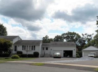 21 Seneca Rd, Plainville, CT 06062