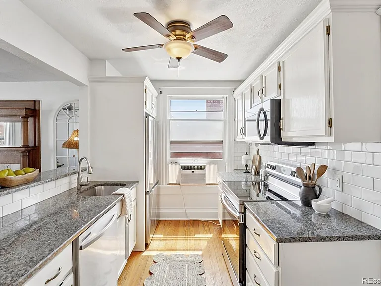 3141 Tejon St #C — Photo 8