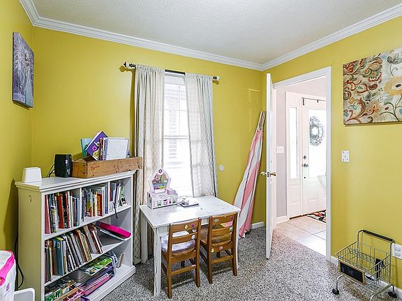 4th image of 254 Bonnie Dr