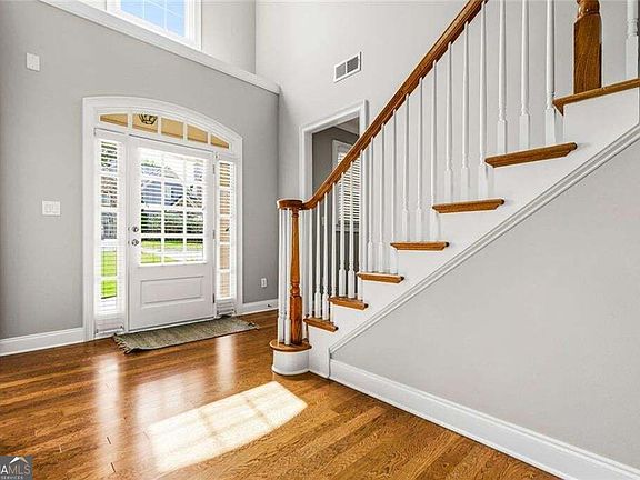 3rd image of 4066 Hill House Rd SW