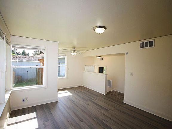 3rd image of 72 Idaho St #2