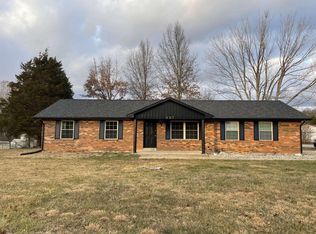 687 E Lincoln Trail Blvd, Radcliff, KY 40160