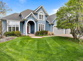 940 Burnham Ct, Aurora, IL 60502