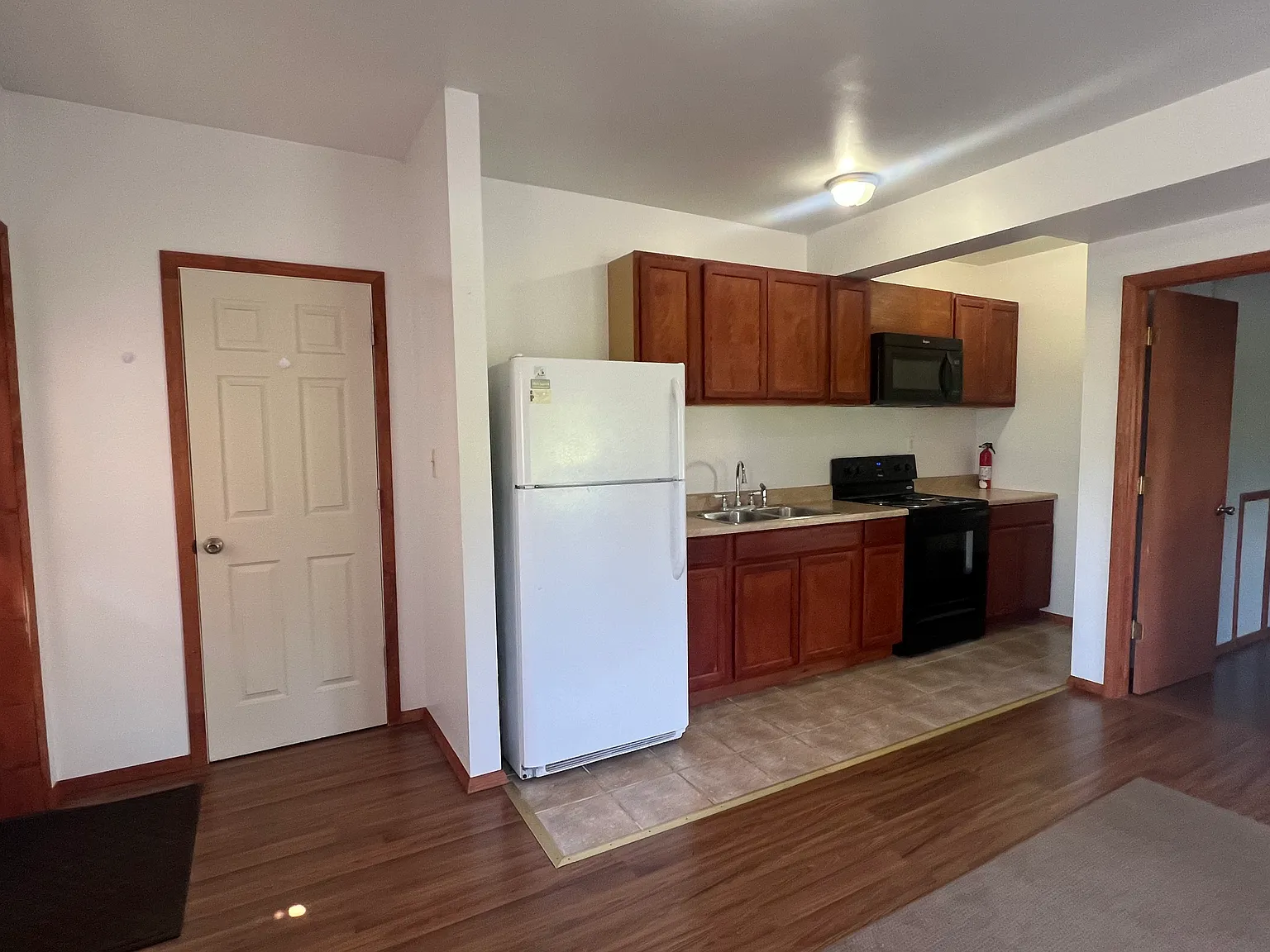 1 bed, 520 sqft, $950 — Photo 2