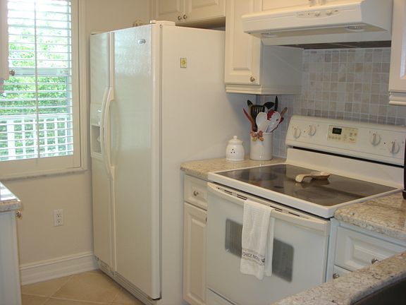4th image of 2236 N Cypress Bend Dr APT 511