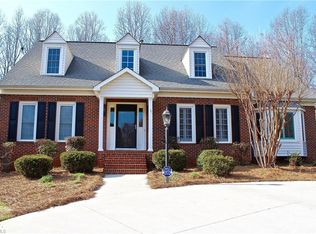 904 Shadowmere Ct, Winston Salem, NC 27104