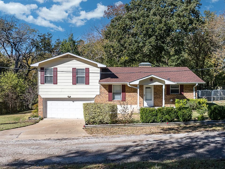 15690 Hilltop Dr, Kemp, TX 75143 | Zillow